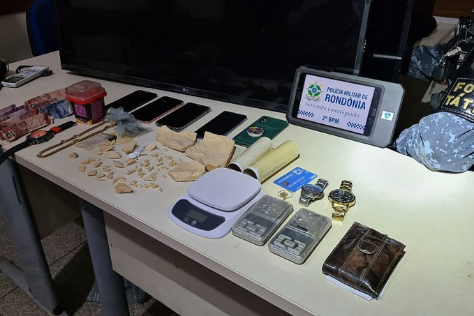 TRÁFICO DE DROGAS: Polícia Militar fecha boca de fumo em Ji-Paraná - News Rondônia