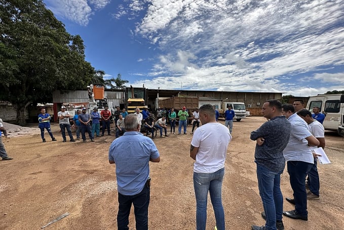 Prefeito Valteir Queiroz apresenta novo secretário de obras - News Rondônia