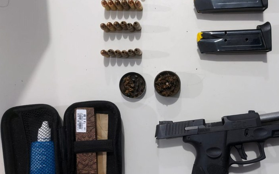 PRF apreende quatro armas de fogo e munições na BR 364 - News Rondônia