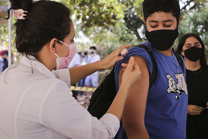 Covid-19: cerca de 21,5 milhões de brasileiros não tomaram 2ª dose - News Rondônia