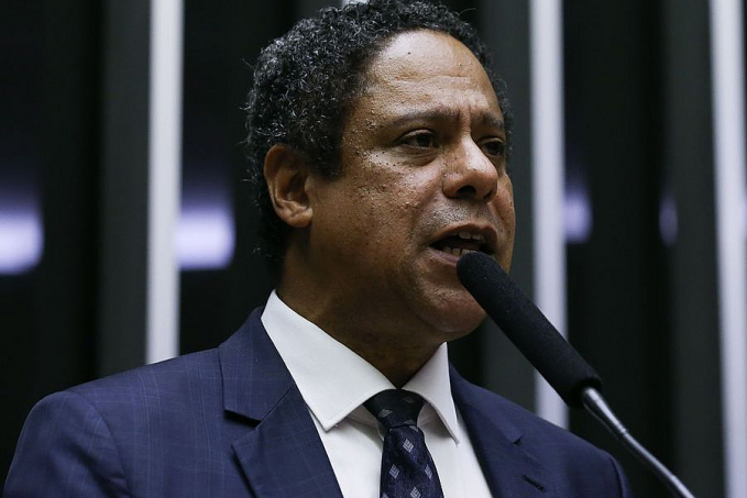 Relator protocola parecer do PL das Fake News - News Rondônia