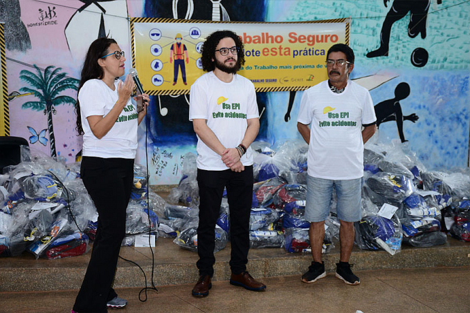 Programa Trabalho Seguro da Justiça do Trabalho beneficia 300 trabalhadores da Vila Princesa com entrega de EPIs - News Rondônia