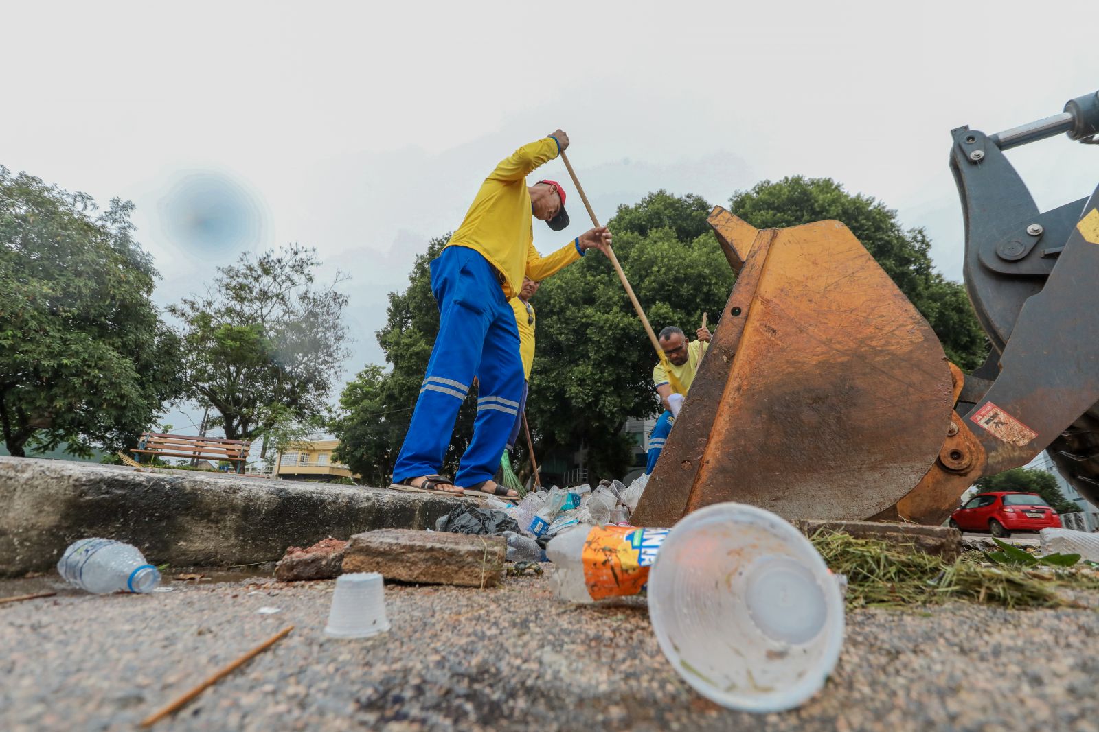 Equipes da Semusb seguem nos mutirões de limpeza no carnaval - News Rondônia