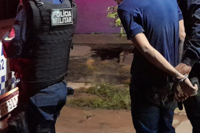 ATUALIZADA: Bandido armado é preso após tiroteio que deixou homem baleado em condomínio - News Rondônia