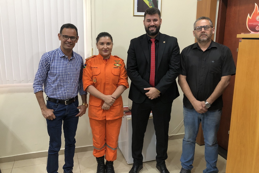 Nim Barroso busca equipamentos para Corpo de Bombeiros de Ji-Paraná - News Rondônia