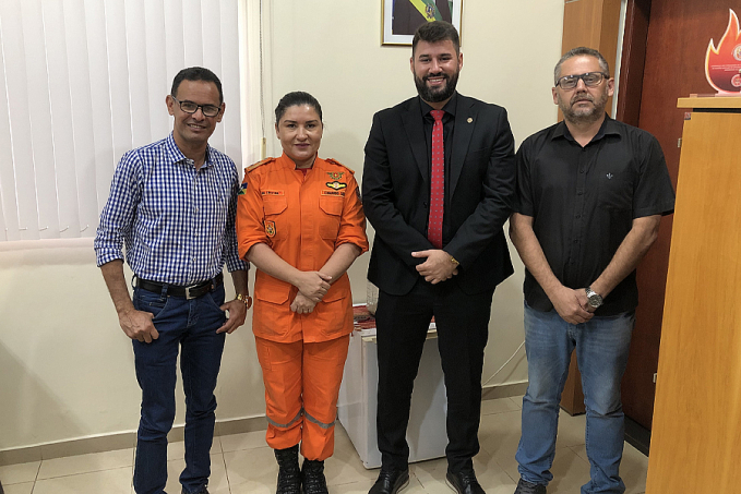 Nim Barroso busca equipamentos para Corpo de Bombeiros de Ji-Paraná - News Rondônia