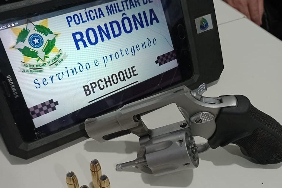 COMBATE AO CRIME: BPChoque prende agricultor com revólver irregular em bar - News Rondônia