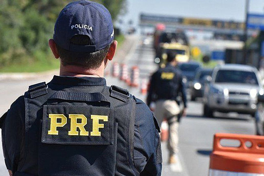 Após diálogo com manifestantes, PM, PRF e PF consegue liberação da rodovia em Candeias do Jamari - News Rondônia