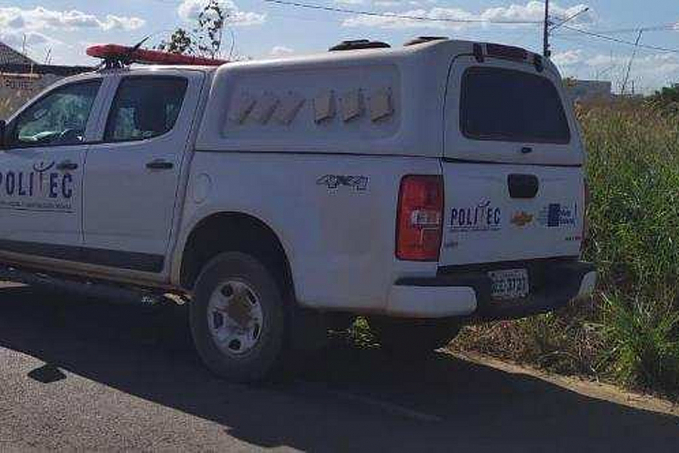 Ossada humana é encontrada enterrada debaixo de árvore em Cuiabá - News Rondônia