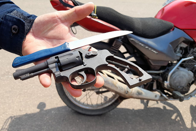 Dupla é presa com arma e moto roubada depois de fazer assalto na zona sul - News Rondônia