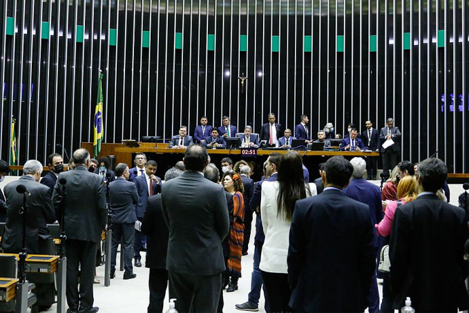 Congresso derruba vetos presidenciais de três leis - News Rondônia
