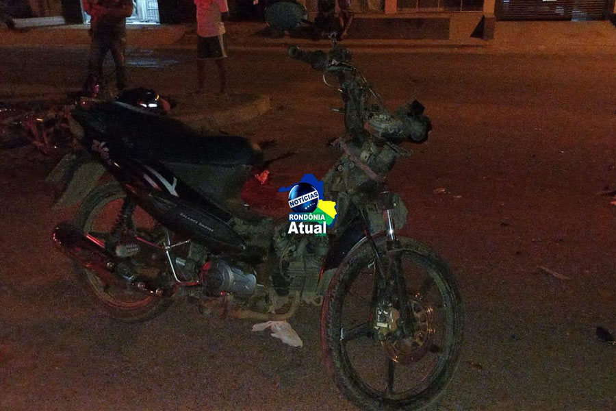 Jovens sofrem escoriações após acidente entre duas motocicletas - News Rondônia