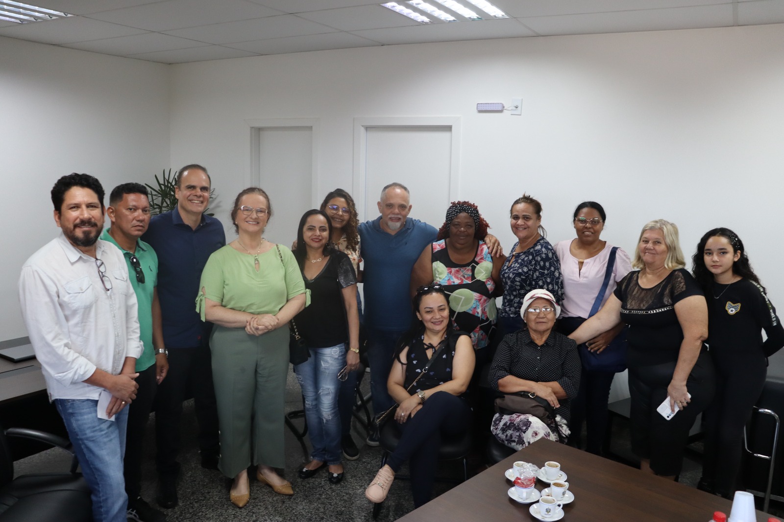 Simero se reúne com deputados para discutir o número de plantões dos profissionais da saúde do estado - News Rondônia