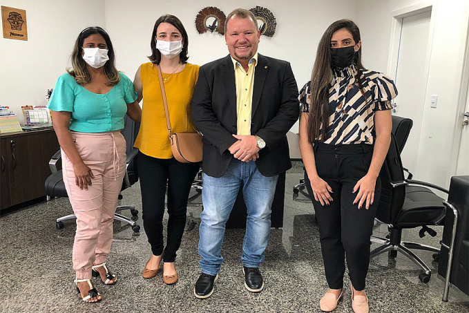 Deputado Estadual Dr. Neidson recebe profissionais do CREAS de Ouro Preto do Oeste - News Rondônia