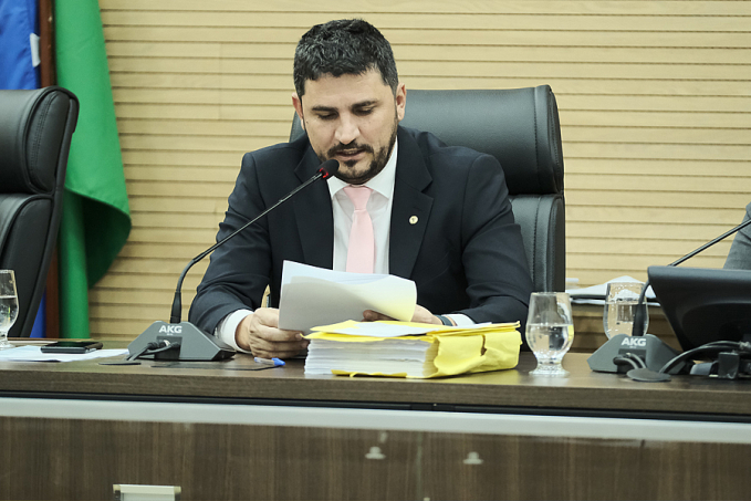 Deputado Jean Mendonça visita Espigão do Oeste, participa de sessão solene e anuncia recursos - News Rondônia