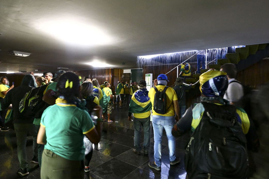 Moraes liberta mais 149 mulheres presas por atos golpistas - News Rondônia