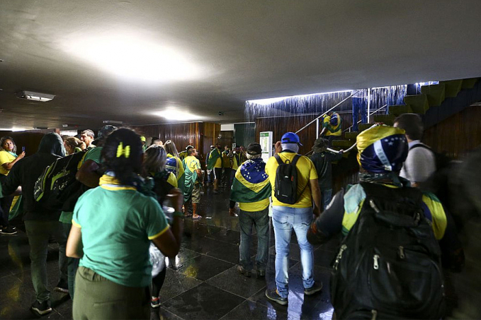 Moraes liberta mais 149 mulheres presas por atos golpistas - News Rondônia
