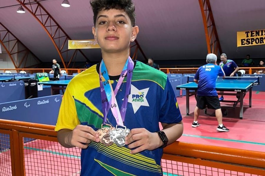 Incentivo ao esporte: Adolescente de Rondônia ganha destaque em Torneio Nacional de tênis de mesa - News Rondônia