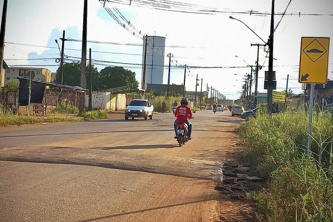 Vereador Márcio Pacele tem pedido atendido para implantação de lombada e sinalização na Avenidas Amazonas - News Rondônia