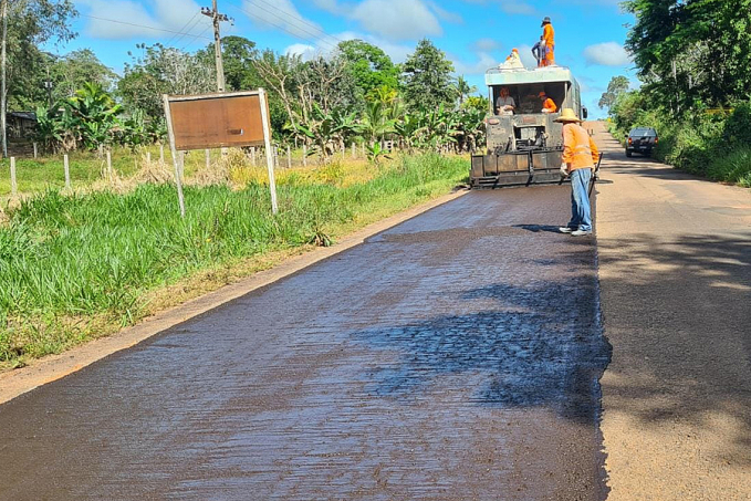 Obras de microrrevestimento nas rodovias-267 e 135 trazem benefícios aos moradores da região de Castanheiras - News Rondônia