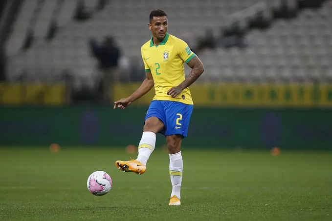 Lateral-direito Danilo é cortado da seleção brasileira por lesão - News Rondônia