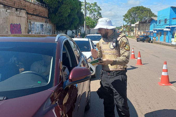 Município reforça trabalho educativo no trânsito no entorno da rodoviária provisória - News Rondônia