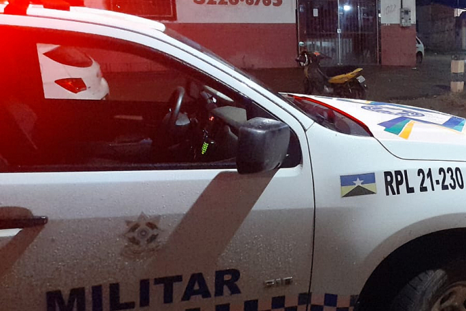 URGENTE: Mulher é atropelada por carro em cruzamento na zona leste - News Rondônia