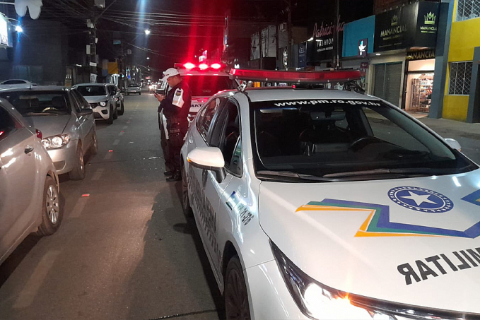 Motociclista fica lesionado em acidente entre quatro veículos na Jatuarana - News Rondônia