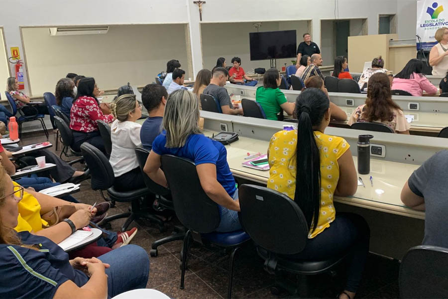 Cursos da Escola do Legislativo em Porto Velho e Machadinho - News Rondônia