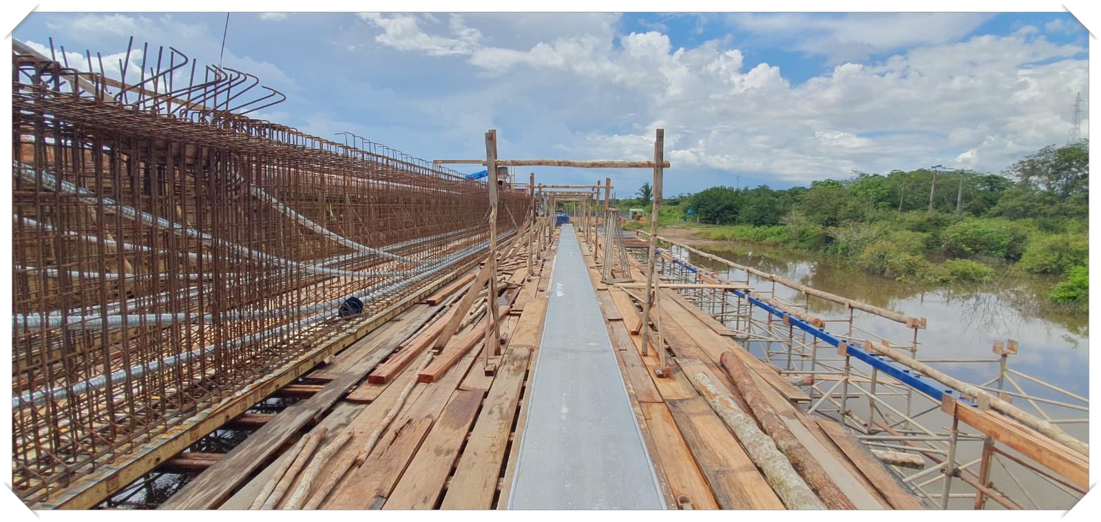 Ponte sobre o Rio Araras entra na fase de concretagem e armação de vigas - News Rondônia