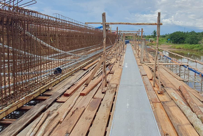 Ponte sobre o Rio Araras entra na fase de concretagem e armação de vigas - News Rondônia