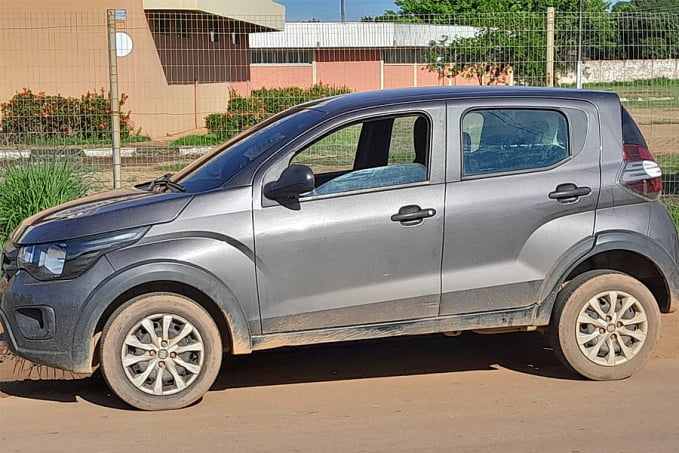 Carro usado em assassinato de Tenente da PM é encontrado abandonado na zona leste - News Rondônia