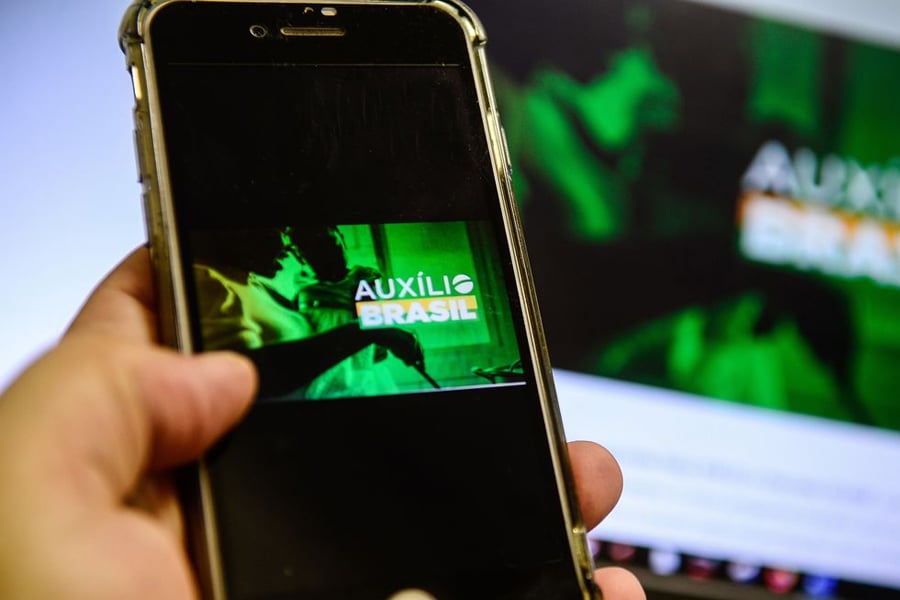 Parcelas do Auxílio Brasil pagas às segundas passam a ser antecipadas - News Rondônia