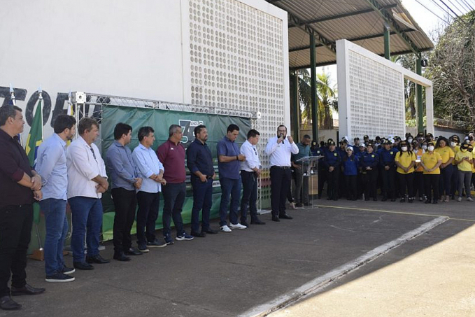 Detran assina convênio com 11 prefeituras e entrega veículos para diretorias de Fiscalização e Educação, fortalecendo segurança viária em Rondônia - News Rondônia