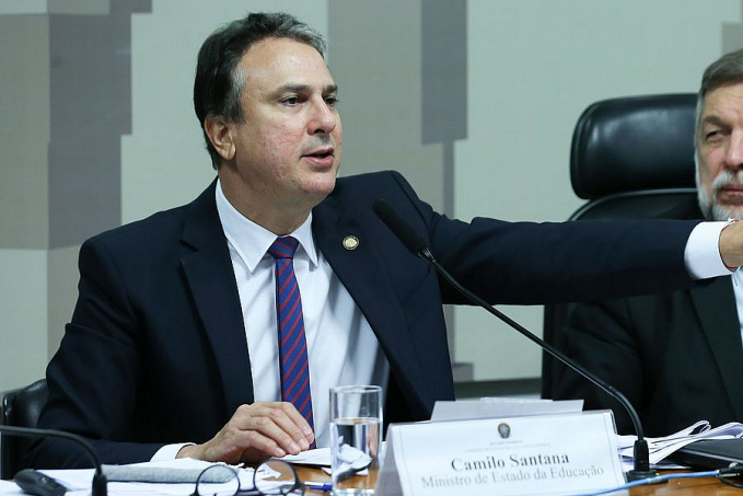Ministro apresenta ao Senado calendário para revisão do ensino médio - News Rondônia