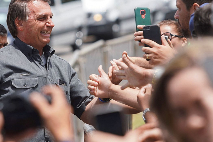 Bolsonaro diz que vai desonerar folha do setor de saúde - News Rondônia