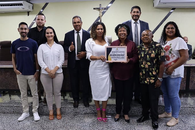 Presidente da Câmara Márcio Pacele concede a Deputada Silvia Cristina título de Cidadã Honorária de Porto Velho - News Rondônia