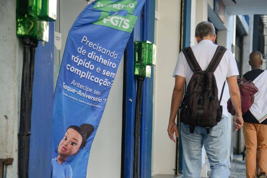 Milhões de brasileiros têm dificuldades de pagar suas dívidas - News Rondônia