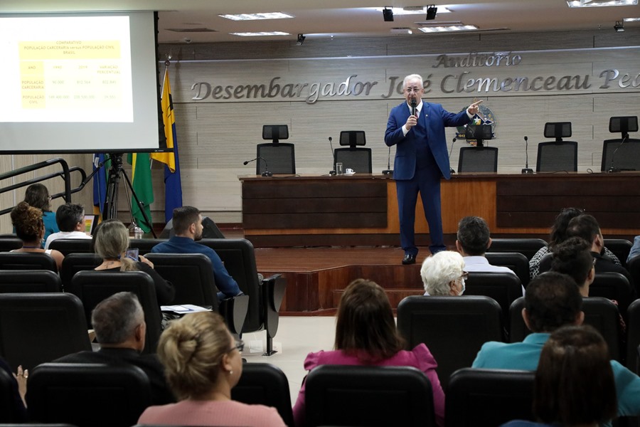 Instituições que compõem a rede de apoio às penas e medidas alternativas são capacitadas pela Vepema - News Rondônia