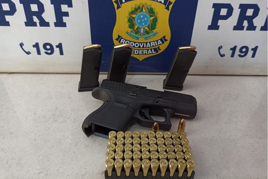 Em Rondônia, PRF apreende cinco armas de fogo, mais de 100 munições e ainda recupera veículo - News Rondônia