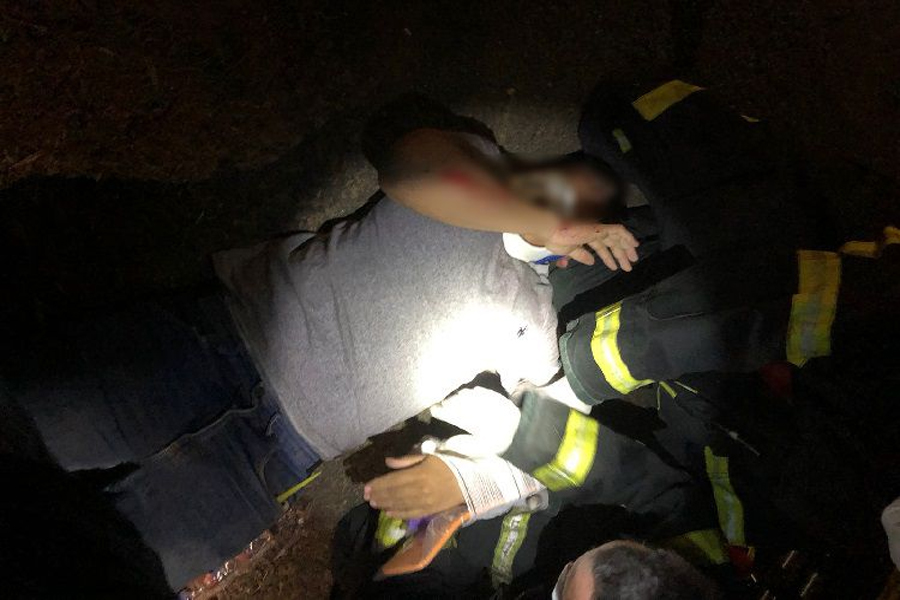 Casal em motocicleta sofre grave acidente ao colidir em mula Linha 627 em Jaru - News Rondônia