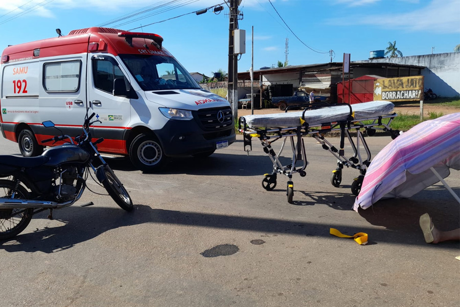URGENTE: Carro invade preferencial e causa grave acidente com casal de moto na zona leste - News Rondônia