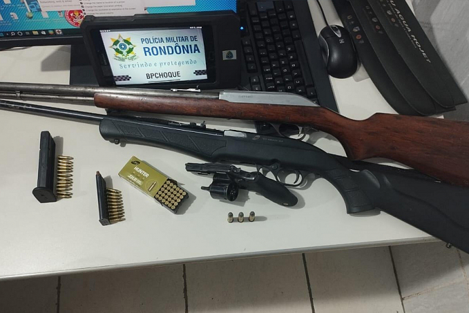 PAZ NO CAMPO: BPChoque apreende três armas e munições dentro caminhonete em distrito de Porto Velho - News Rondônia