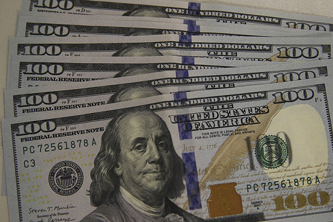 Dólar sobe para R$ 5,45 e fecha no maior valor desde julho - News Rondônia