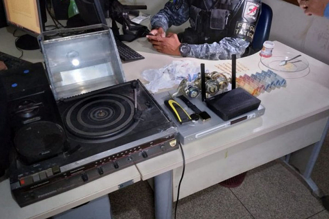 Polícia Militar apreende mais de 140 pedras de Crack com suspeito, em Ji-Paraná - News Rondônia