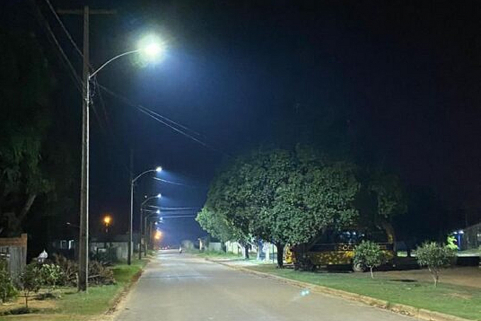 Projeto Governo na Cidade conclui obra de iluminação em LED, no Vale do Anari - News Rondônia