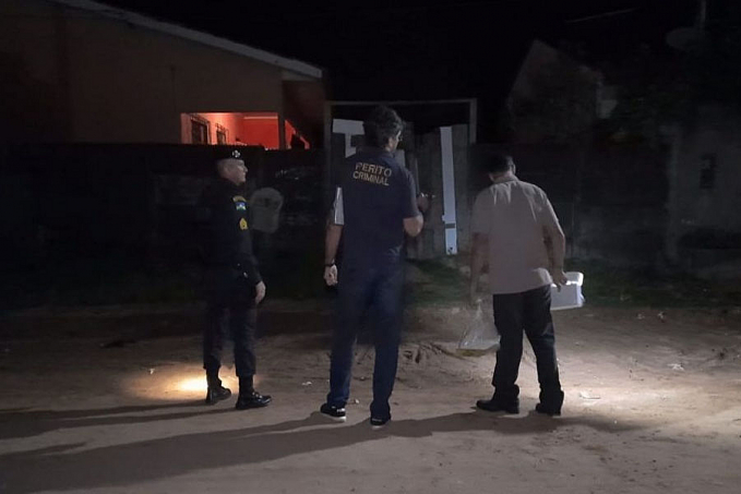 Mulher com criança no colo é baleada no bairro Primavera, em Ji-Paraná - News Rondônia
