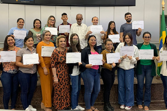 Concluídos cursos e dois em andamento na Escola do Legislativo - News Rondônia