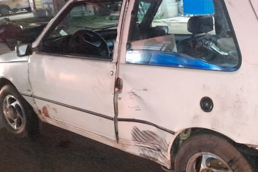Motorista de Fiat Uno invade preferencial e causa acidente com casal em moto na Mamoré - News Rondônia