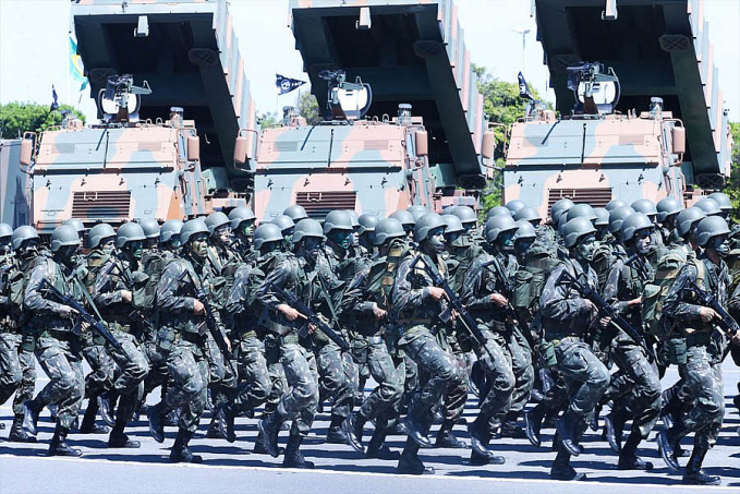 Decretos oficializam troca de comando no Exército - News Rondônia